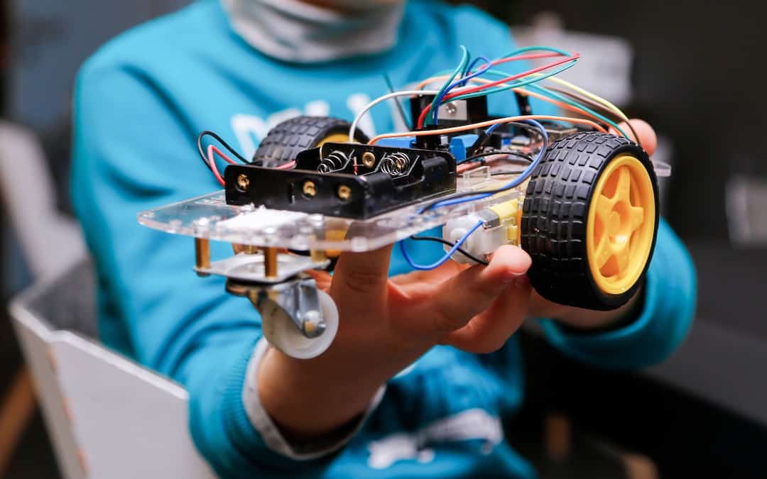 STEM activities and robotics classes you can take from home remotely